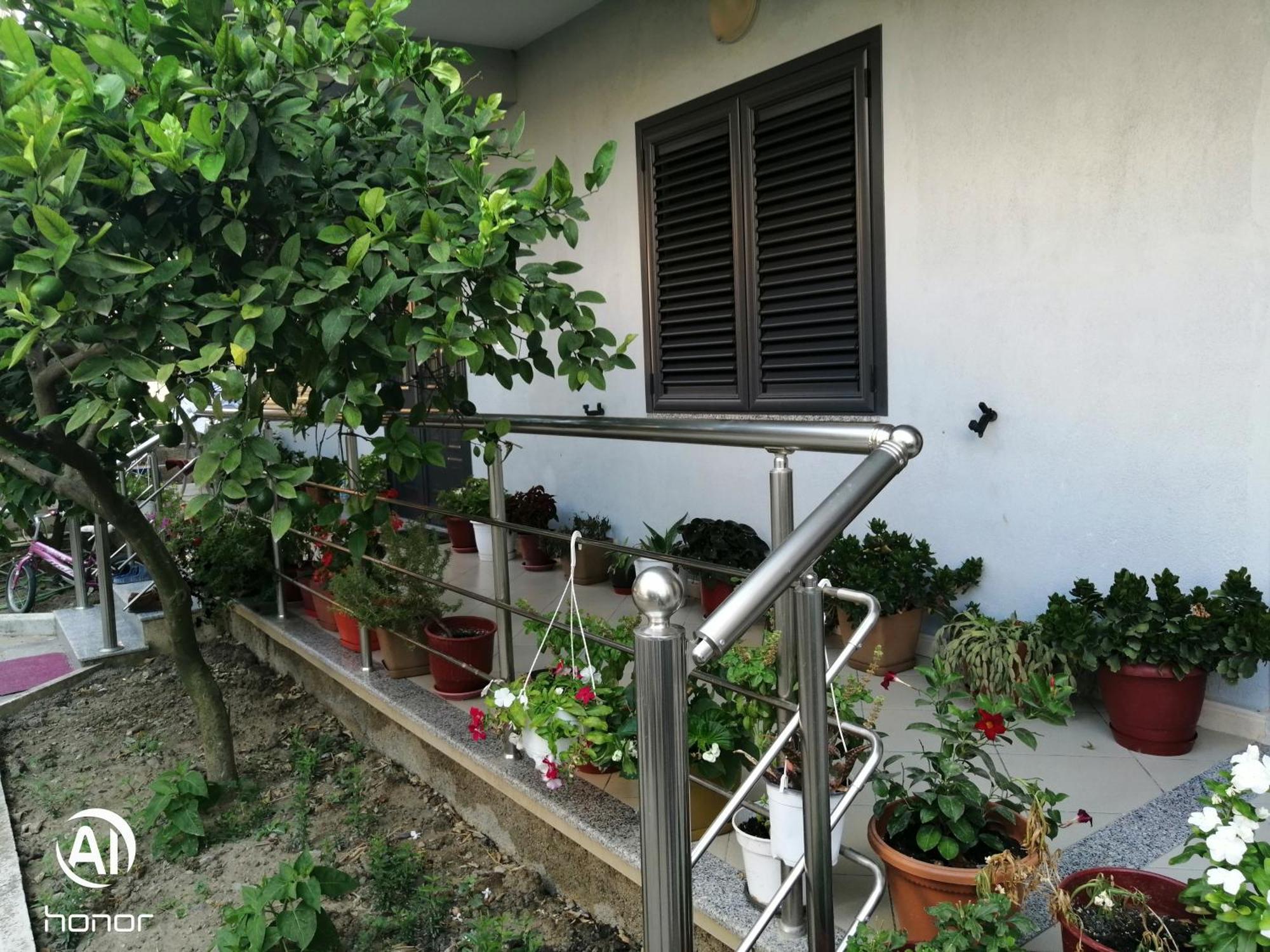 Leatis Apartment Durres Exterior photo
