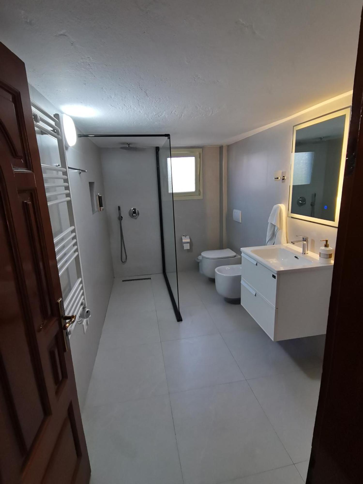 Leatis Apartment Durres Exterior photo