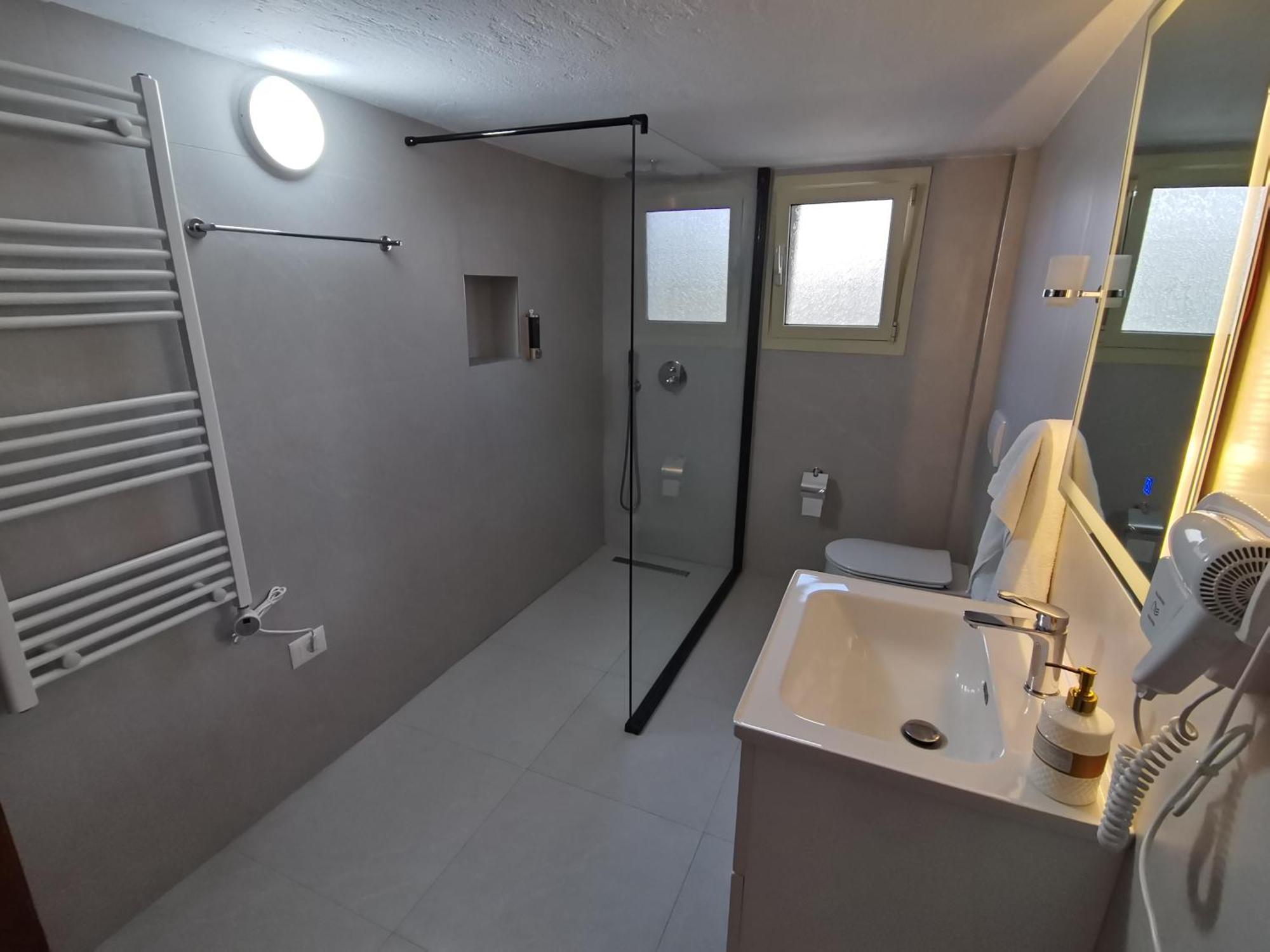 Leatis Apartment Durres Exterior photo