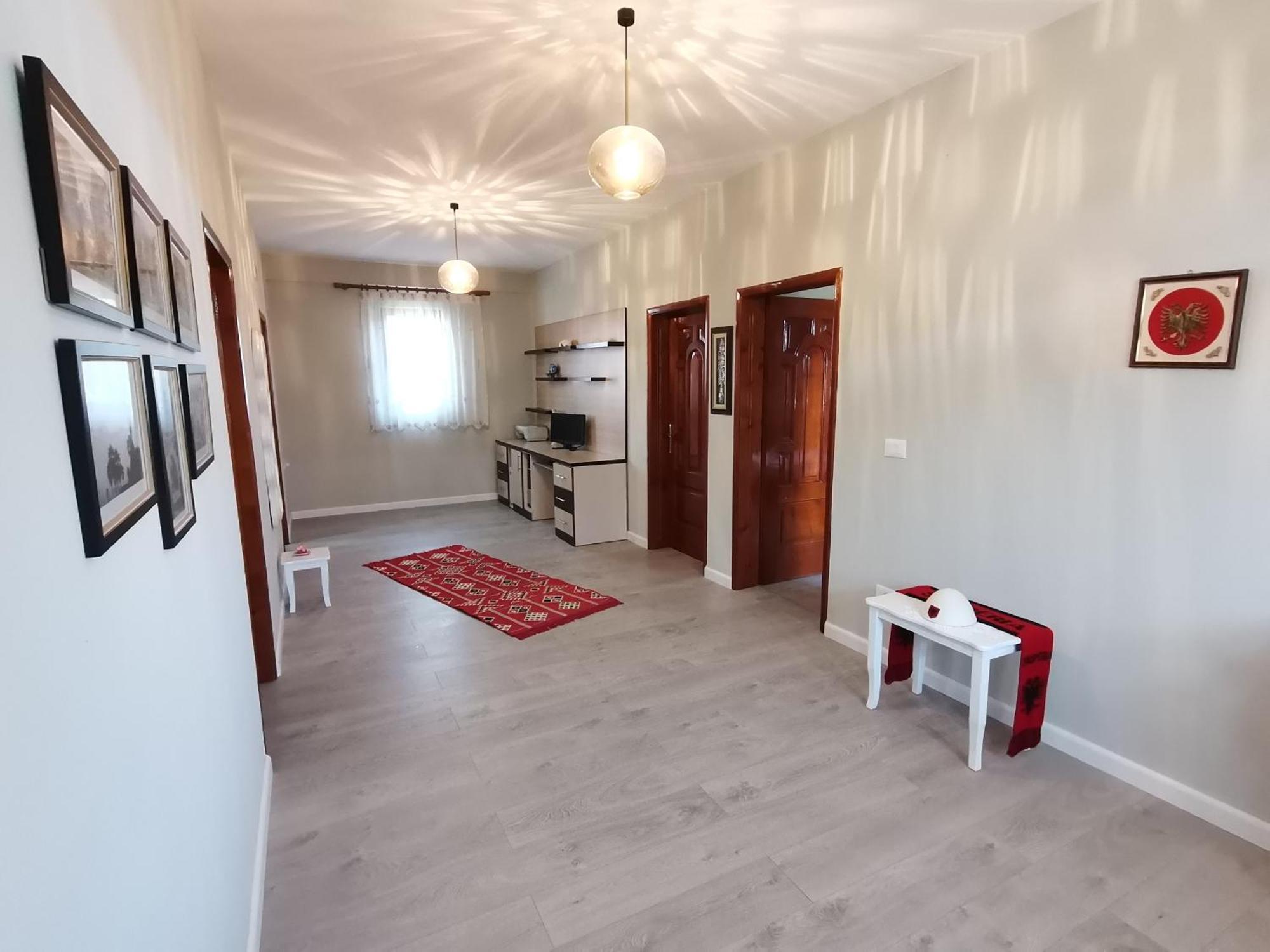 Leatis Apartment Durres Exterior photo