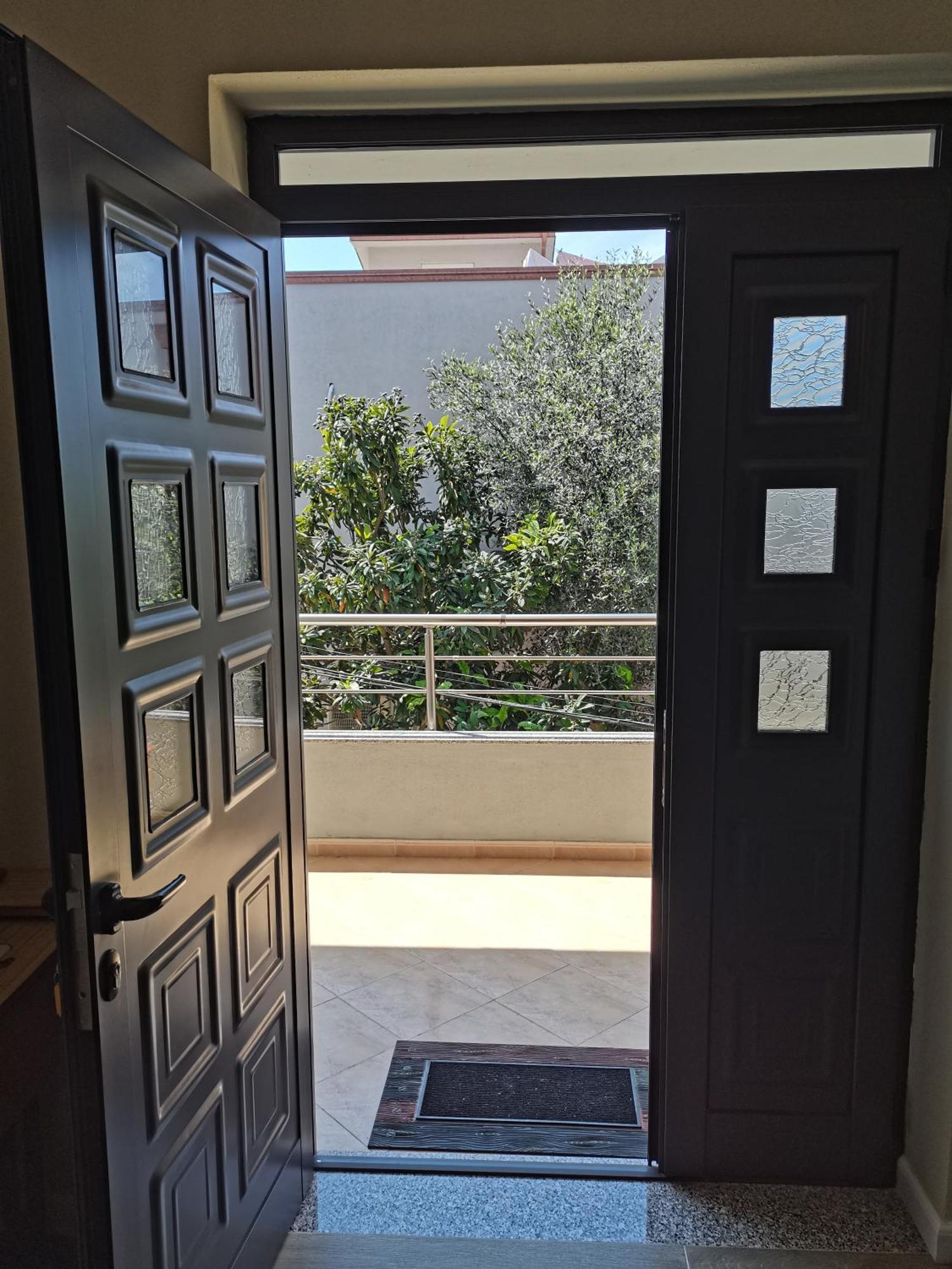 Leatis Apartment Durres Exterior photo