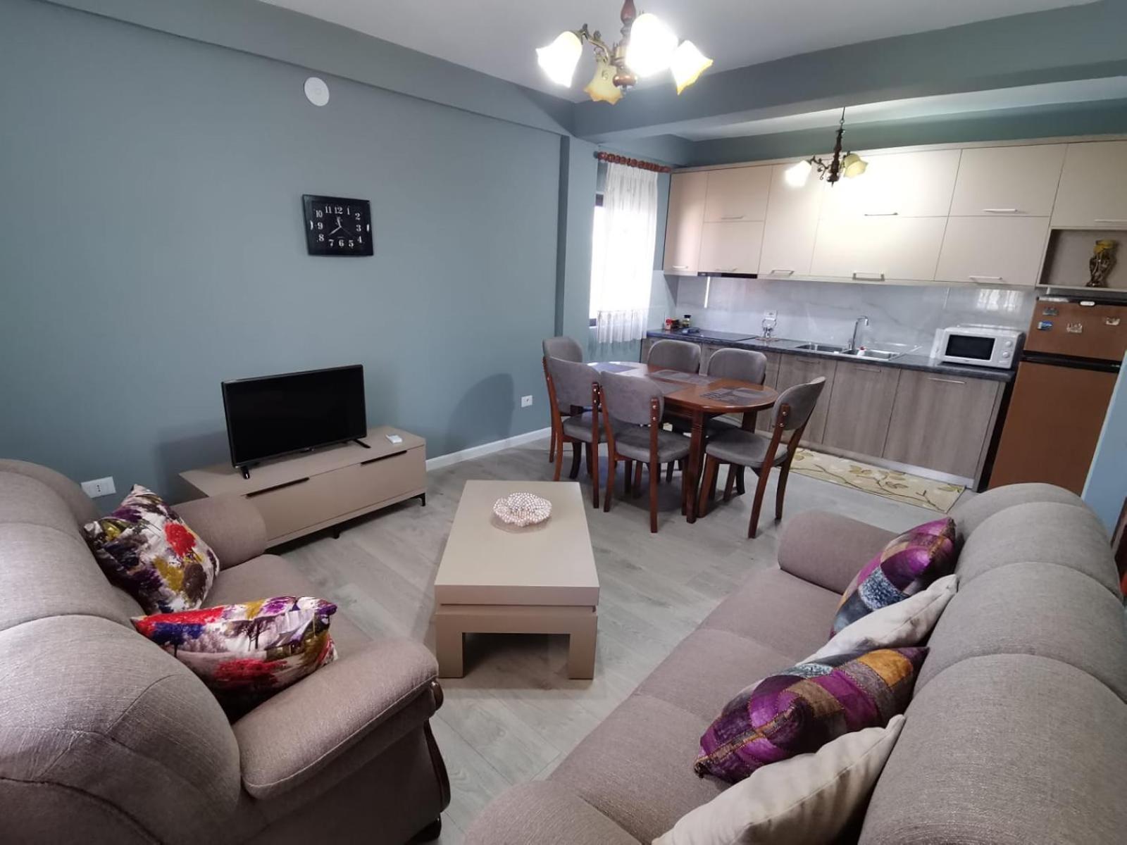 Leatis Apartment Durres Exterior photo